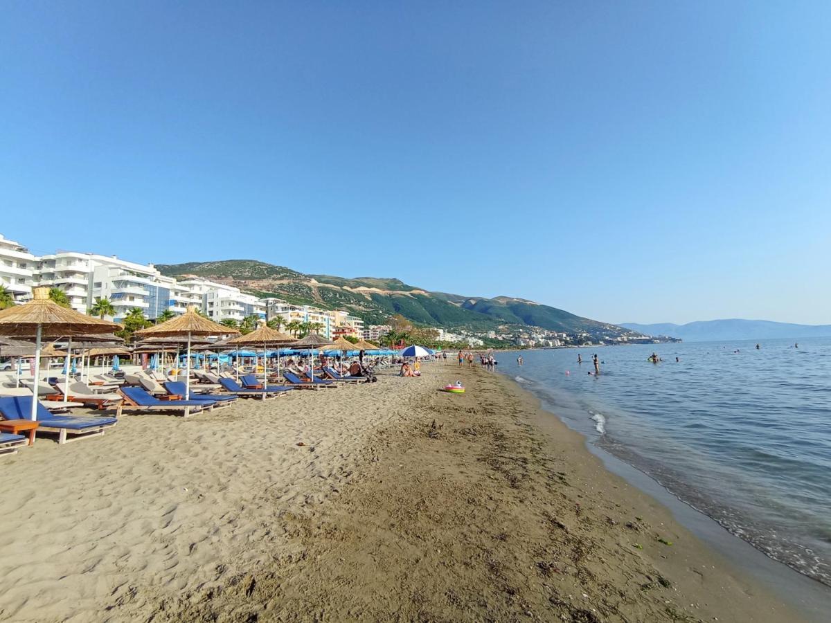 Trea Accomodations - Port Side Вльора Екстер'єр фото
