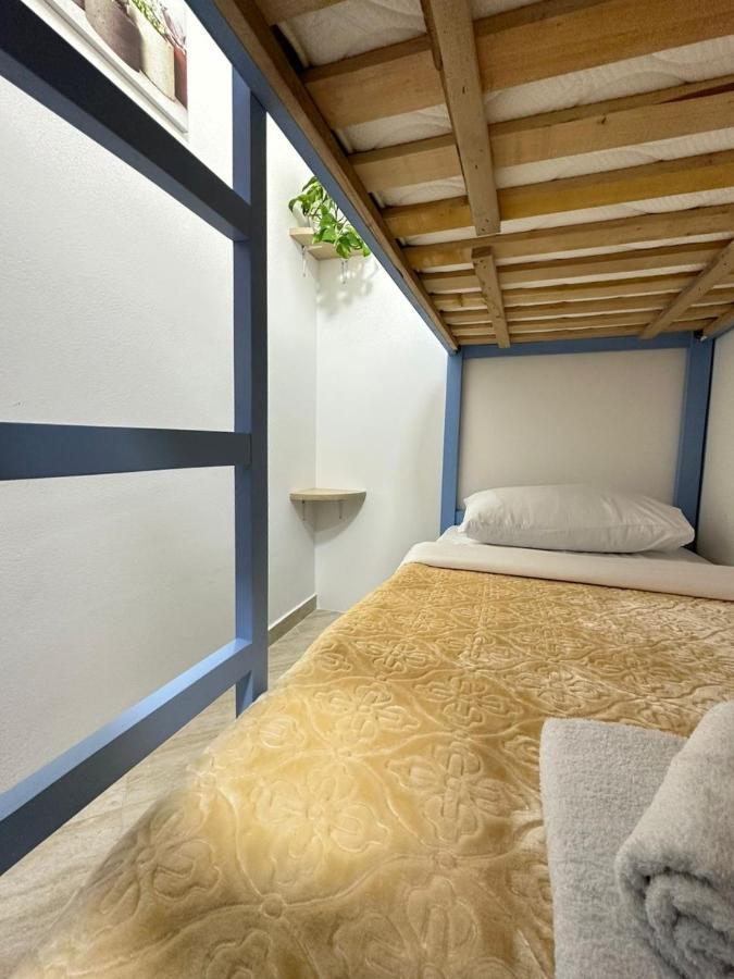 Trea Accomodations - Port Side Вльора Екстер'єр фото
