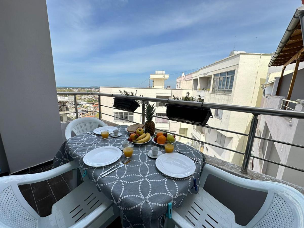 Trea Accomodations - Port Side Вльора Екстер'єр фото