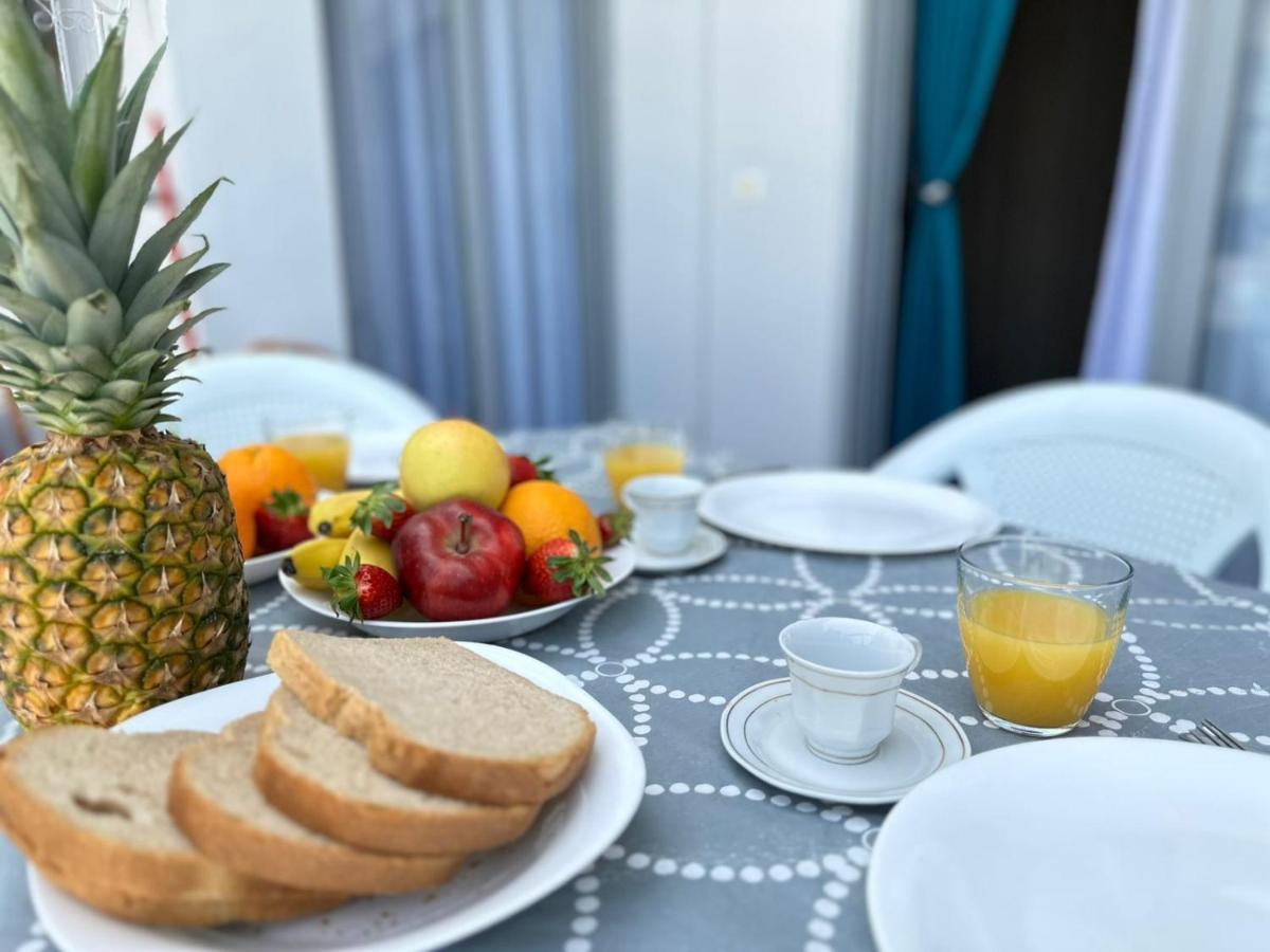 Trea Accomodations - Port Side Вльора Екстер'єр фото